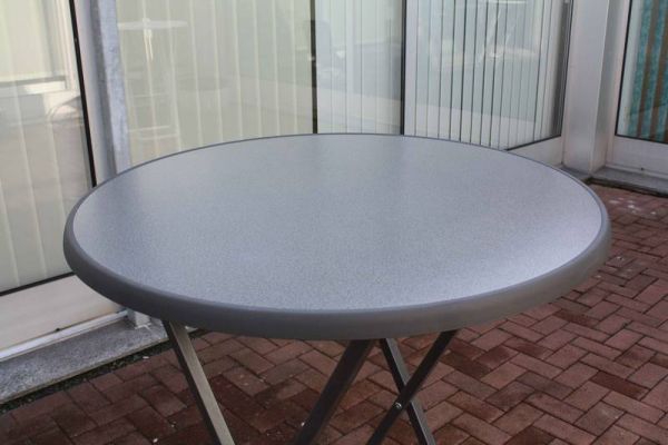 Klappstehtisch - Platte 70cm oder 85 cm - punti Klappstehtisch - Platte 70cm oder 85 cm - punti