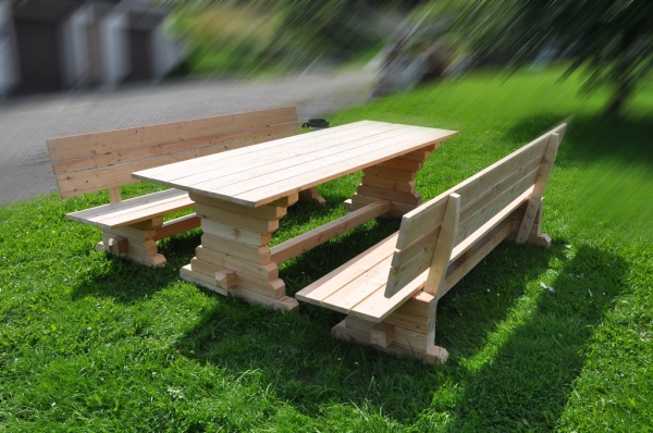 Gartenmbel Set – Sitzgruppe aus Massivholz (Lrche)